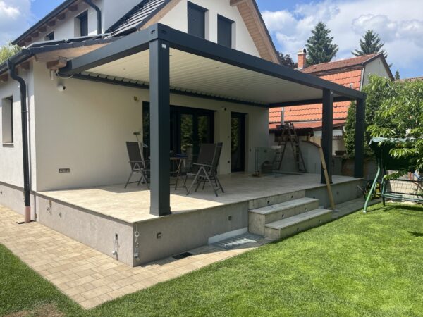 Pergolă EurosanDOOR Pergoline, vedere frontală, structură din aluminiu modernă